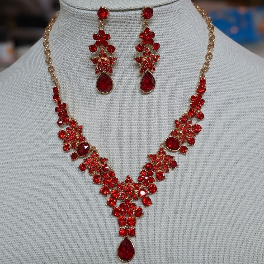 Red Crystal Y-shaped Pendant Statement Evening Necklace